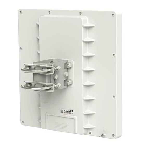 MIKROTIK QRT 5 (RB911G-5HPnD-QRT) QRT 5 is a rugged outdoor flat panel antenna, with a built in Rout